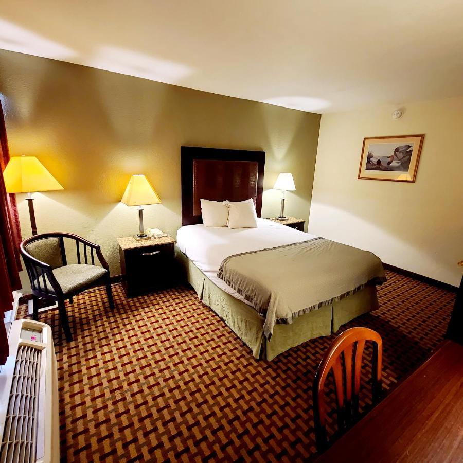 Town Inn Bordentown Bagian luar foto