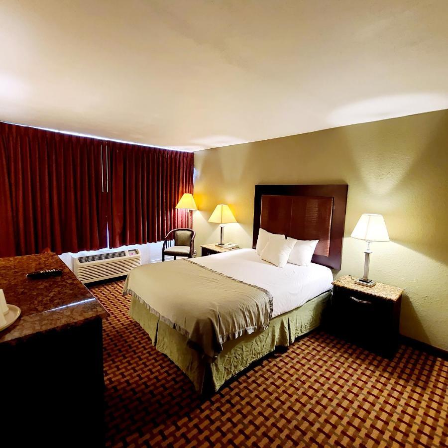 Town Inn Bordentown Bagian luar foto