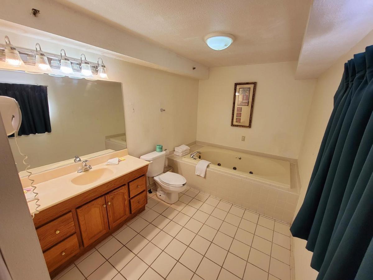 Town Inn Bordentown Bagian luar foto